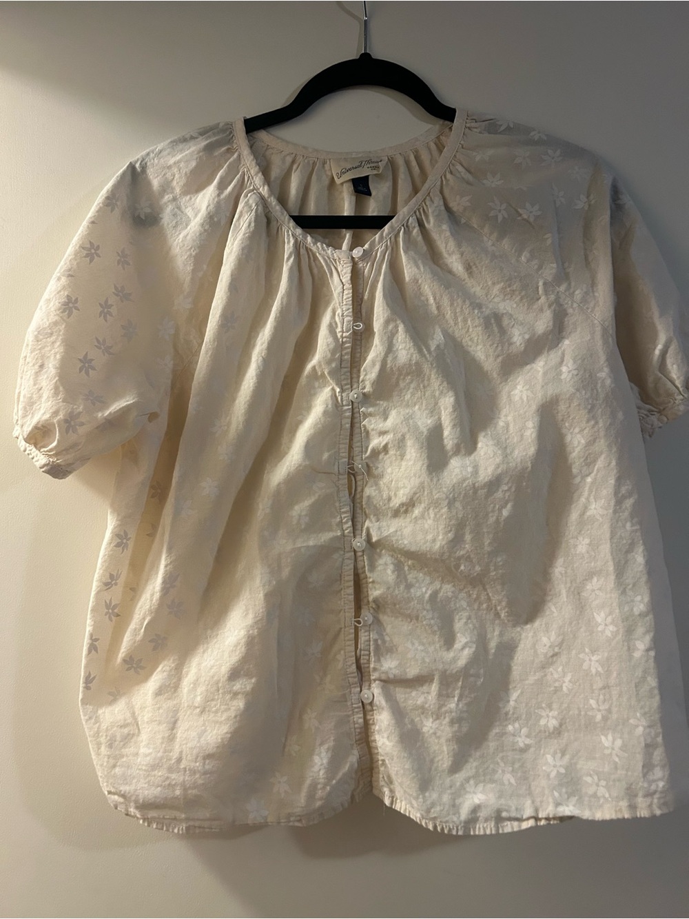 Universal Thread Cream Button-Down Short Sleeve Blouse